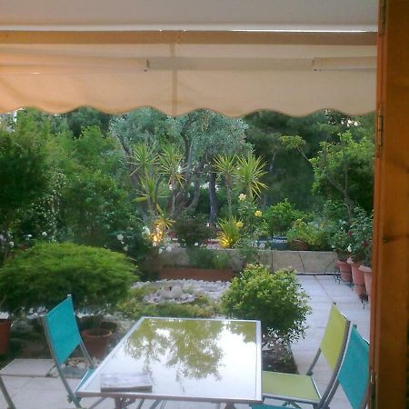 Comfortable Garden Apt Near Vouliagmeni Beach 雅典 外观 照片