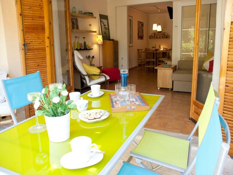 Comfortable Garden Apt Near Vouliagmeni Beach 雅典 外观 照片